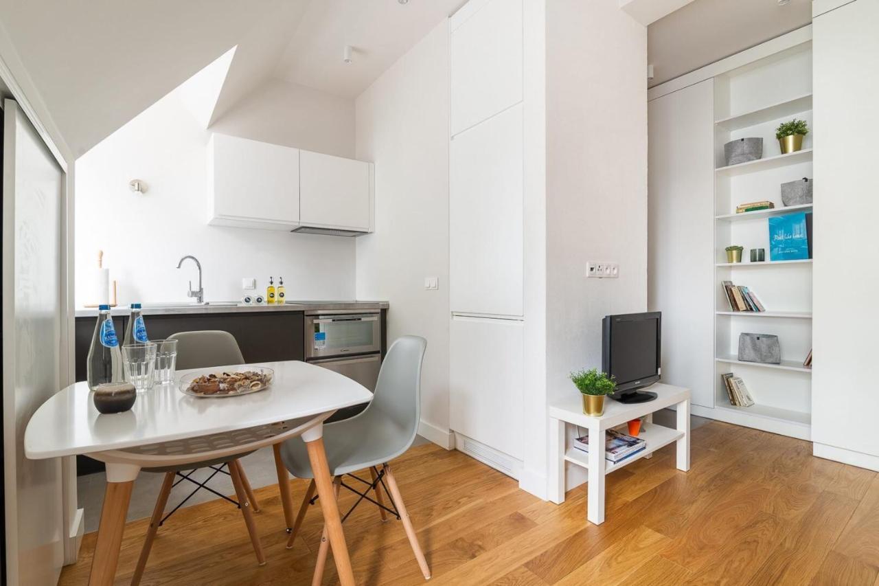 Rent Like - Nieklanska 9/11 Lägenhet Warszawa